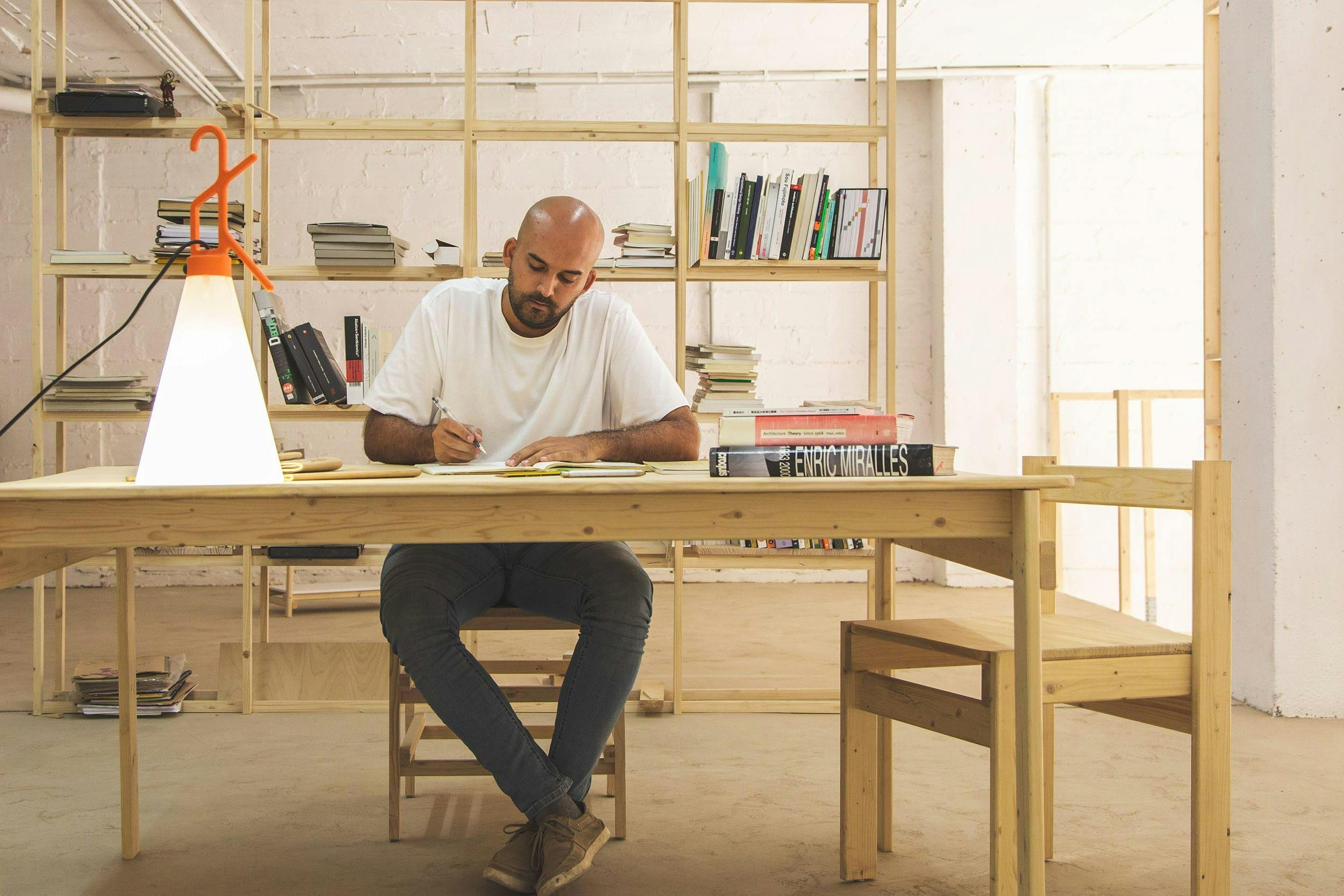 Jose Cortés: Un viaje de la arquitectura a la carpintería